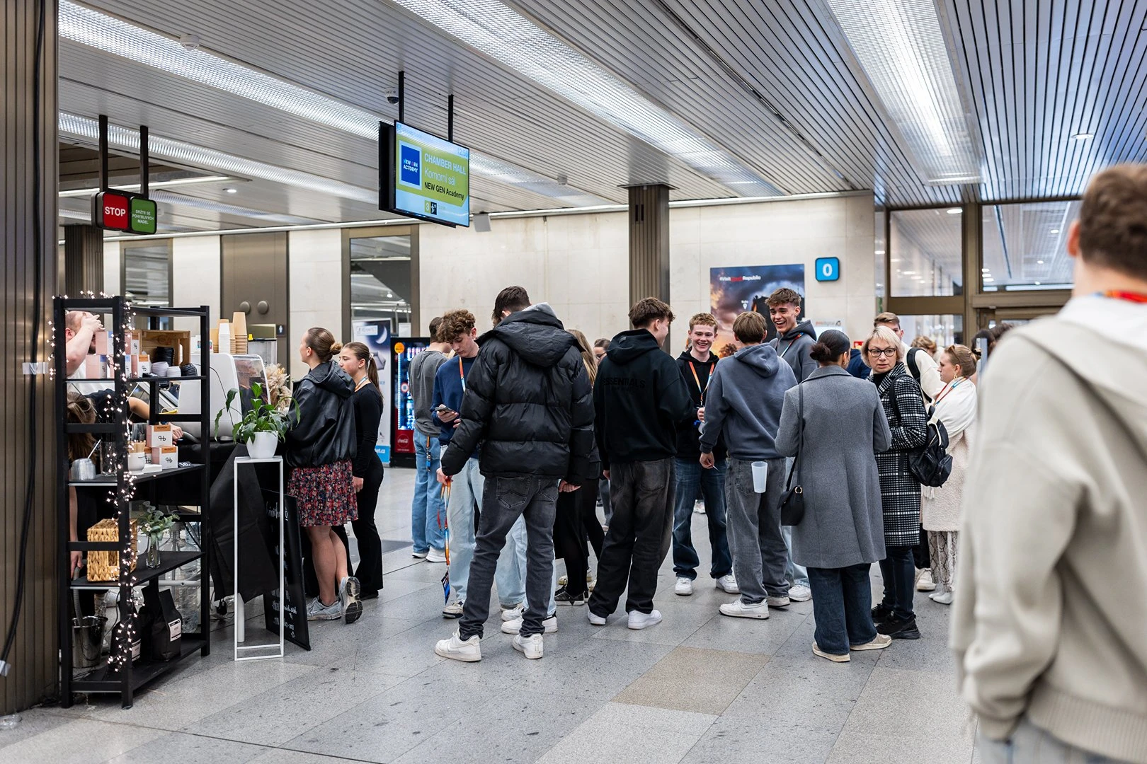 lidé na event akci