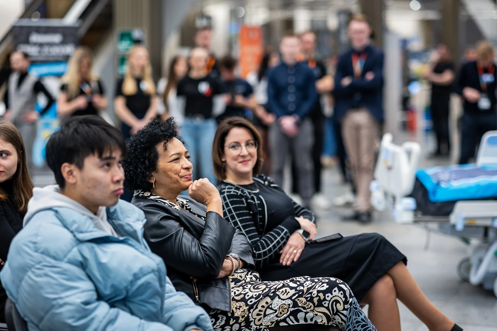 lidé na event akci