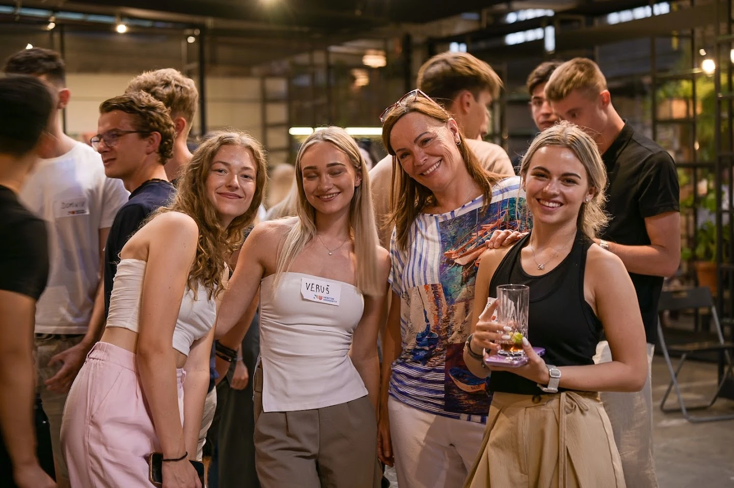 First friendships, first shared drink and first inside jokes. Informal meet-ups in Prague and Brno kicked off the semester.