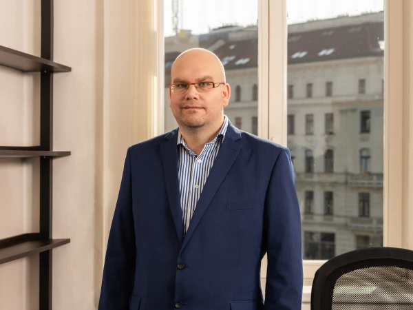 Dobrý marketing má drtivý vliv na výsledky voleb, říká politolog Lukáš Valeš