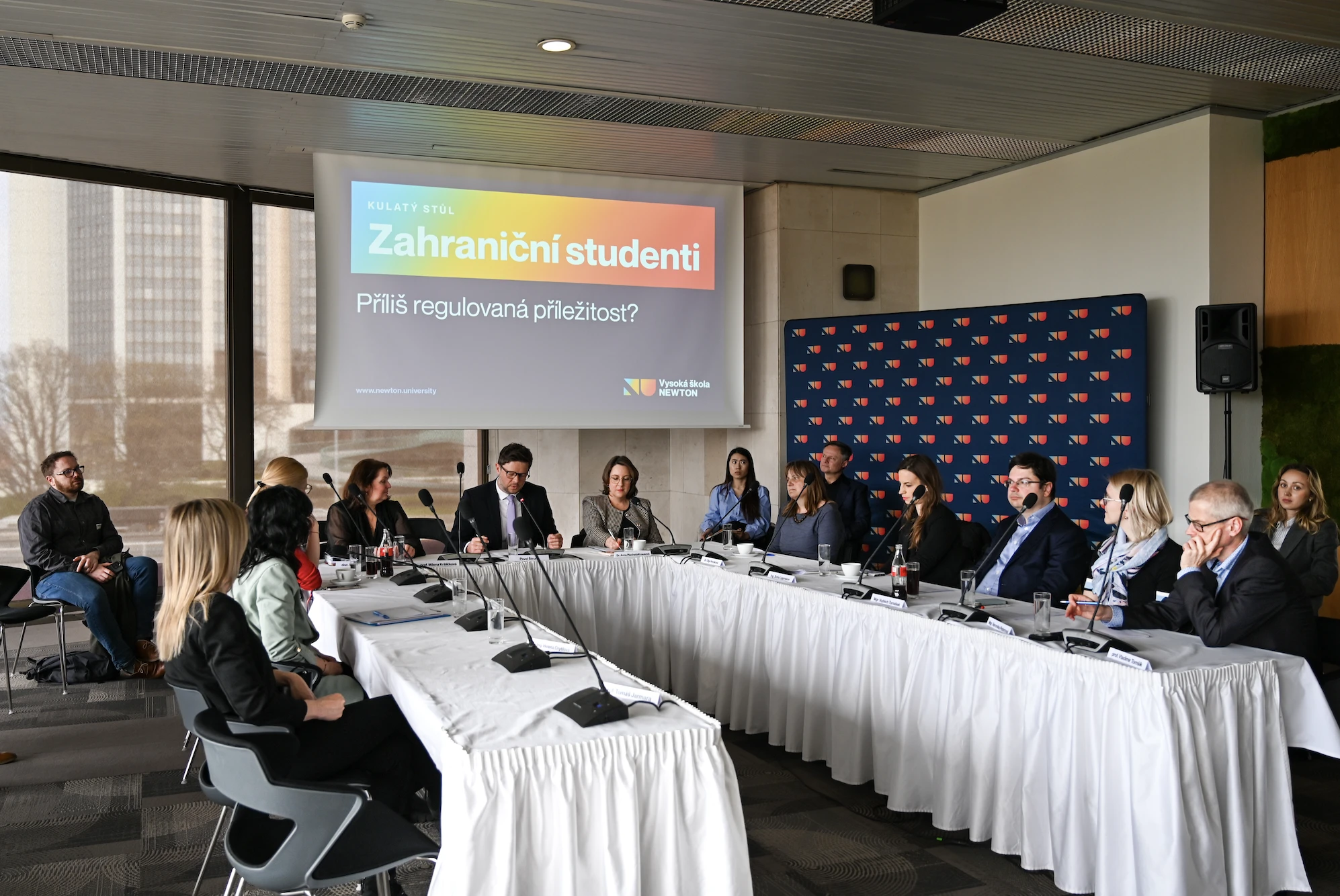Čo vieme o generácii Z? Dáta, výskum a nové prístupy k bezpečnejšiemu hraniu